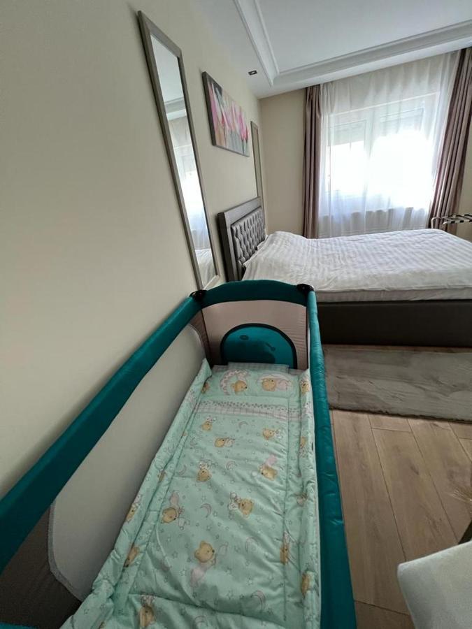 Paty'S Apartment Лугож Екстериор снимка